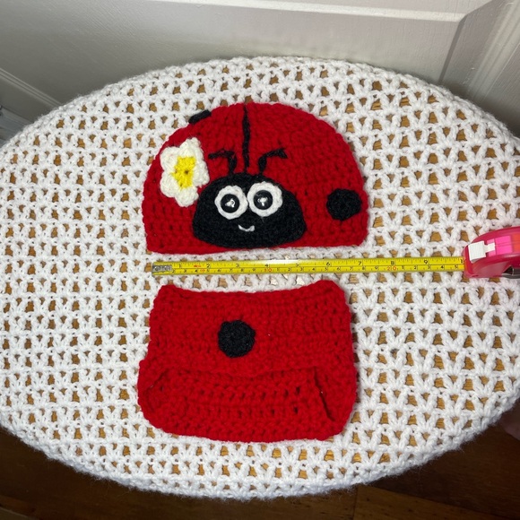 Handmade Ladybug Baby Crochet Set Hat Diaper Cover Red Black Pics Halloween Gift - Picture 6 of 16